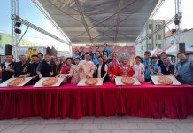 2025鹿港四季紅-秋收開幕式 「古式婚禮迎親」吸引大批民眾駐足欣賞