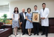 彰化醫院「烙畫有情・仁心無界」烙畫聯展  割愛畫作捐所得 烙畫連結愛