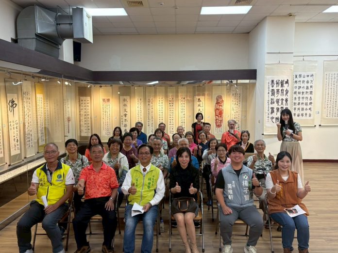 LINE_ALBUM_1102逸晉書道學會會員聯展_251102_20_0_0