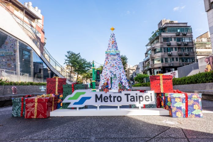 心中山聖誕樹登場