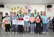 拼初選不忘做公益 黃秀芳引資源顧長輩