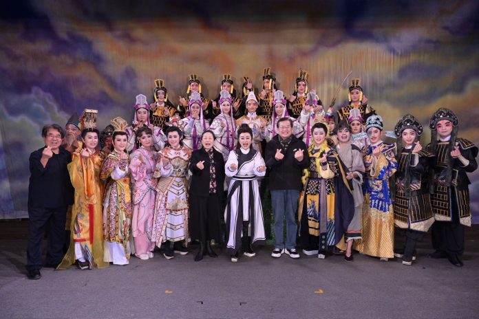 明華園戲劇總團演出