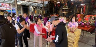 楊瓊瓔聯合吳呈賢、吳建德議員大雅發送2026水果月曆掀搶領潮