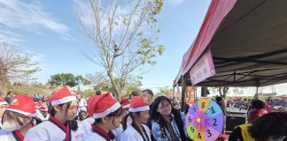 聖誕闖關嗨翻天!烏日家防官手作轉盤 聖誕嘉年華成排隊熱點