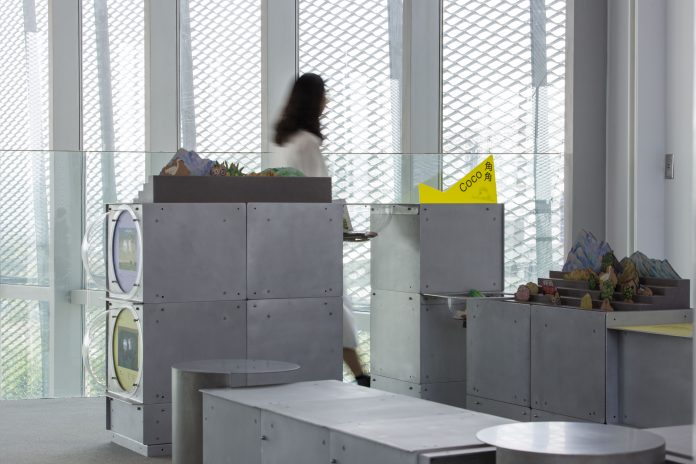 角落任務常設型教具「角角」讓觀眾用雙手創造自然風景