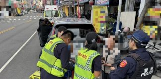 老翁買便當途中眼前一黑跌倒釀驚魂 太平警熱心協助就醫