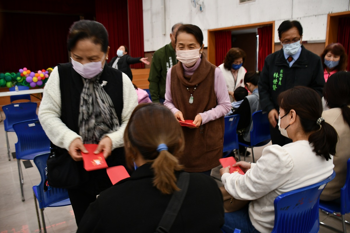 大通電子關懷弱勢家庭仁心義舉61戶受惠