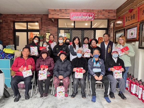 企業議員關懷弱勢