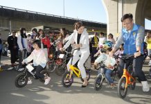 嘻哈x滑板x滑步車暖身 南投市親子輪動場先體驗3月動工