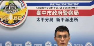 外送員違規遭警開單情緒失控下跪 警依法製單並呼籲遵守法規