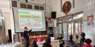 警深入社區揭開詐騙陷阱 守護千歲團阿公阿嬤退休金