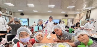 臺南學童食育營從料理翻轉觀念 孩子化身「營養小老師」驚艷家長