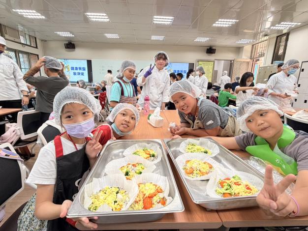 自製健康餐盒-黎麥米蔬菜起士pizza