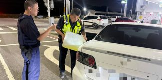 半夜沒油「顧路」暖警所長「這舉動」救援解圍