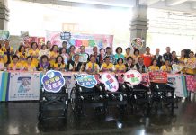 台灣獅草屯、玉蘭兩會攜手 捐贈愛心輪椅助地方