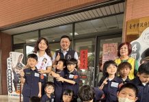 響應警察節!黃佳恬議員帶領小小萌警出任務,安全教育向下扎根
