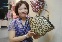 熱衷節能減碳工作張素美 教20位婦女長輩編織色彩繽紛的藝術提籃