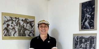 弘光科大王瑋名老師威尼斯雙年展辦個展 AI與輪迴跨界對話作品驚艷水都