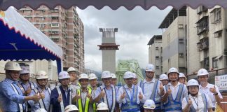 汐東線進度超前 侯友宜視察同興路工區 一「柱」擎天加速全面推進