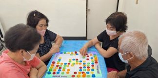 C據點長輩動腦玩桌遊10次 玩桌遊長輩的認知力竟提升