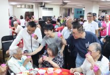 連兩天赴林口竹林山觀音寺 李四川為104歲人瑞慶生